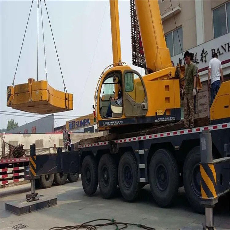 茂南当地吊车出租|机器吊装|75吨|工厂搬迁服务